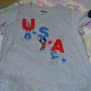 Mickey and Friends Disney patriotic t shirt nwt